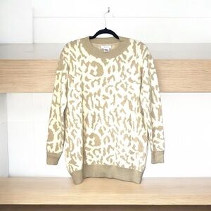Top Style Cheetah Print Sweater Size Medium